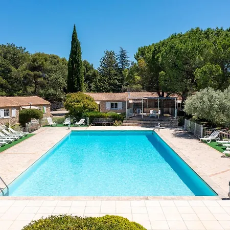 Pretty Little House In A Tourist Holiday home La Roque-sur-Pernes